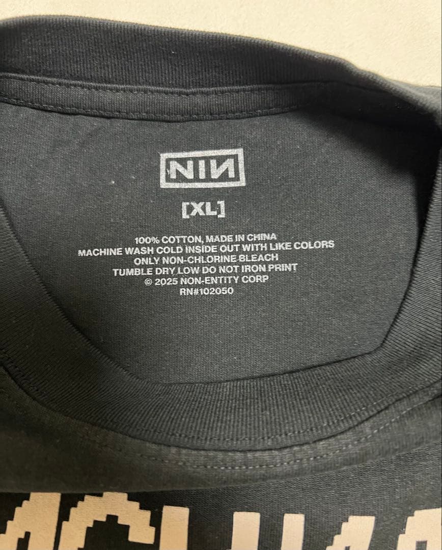 新品Nine Inch Nails 2025ツアーTシャツXL