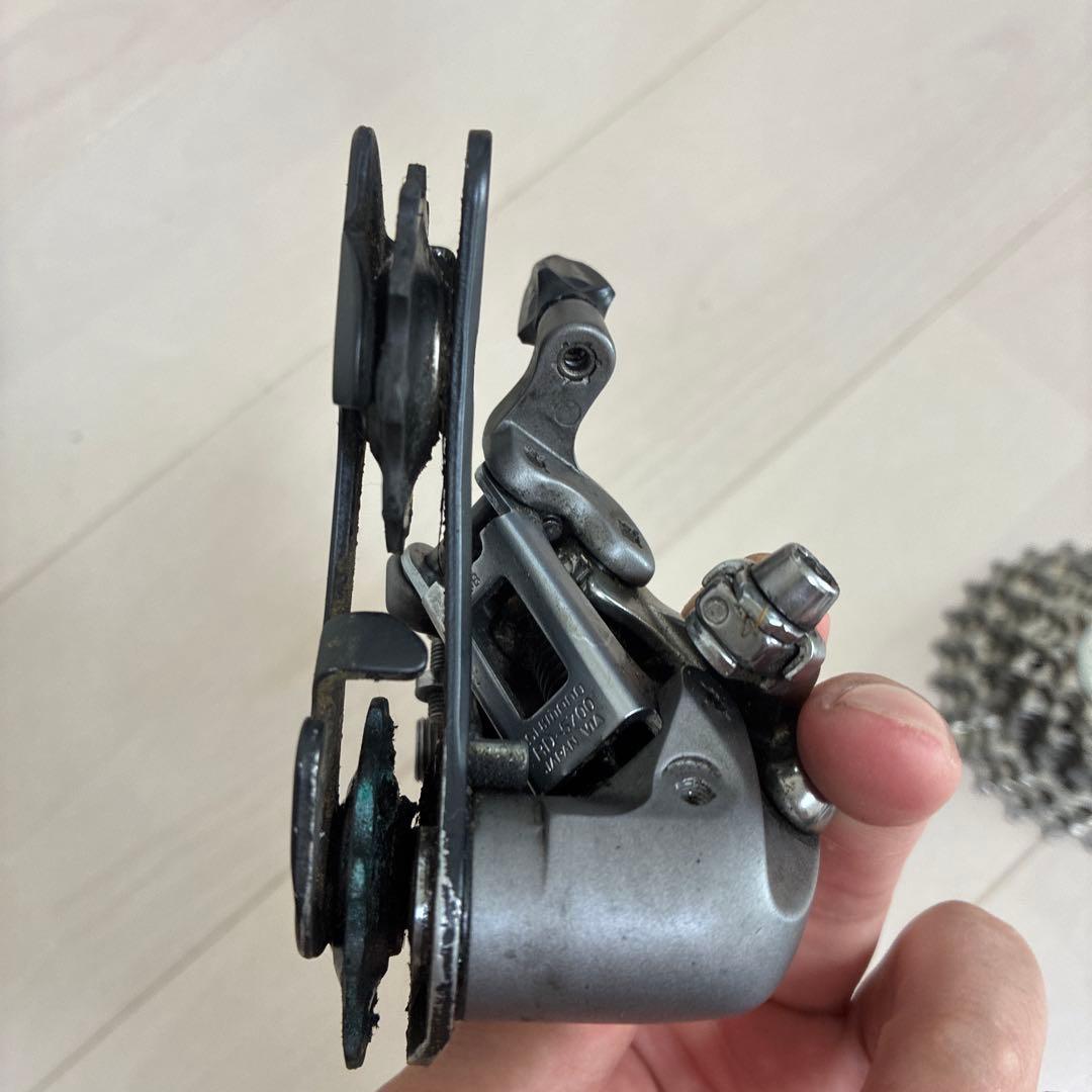 Shimano 105 コンポーネントセット　シフトレバーも追加