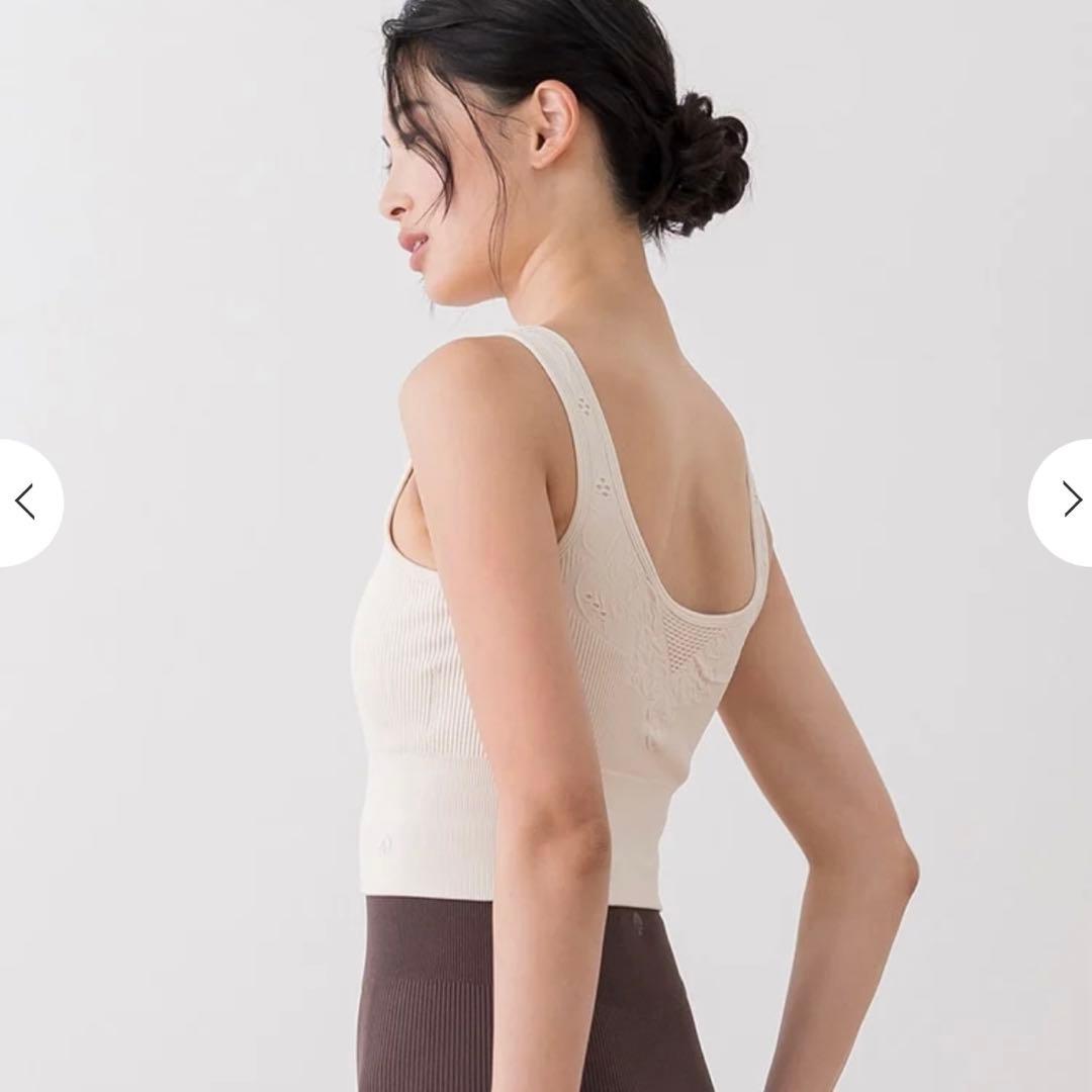 完売品￤SUKALA￤M￤アクティブデイジーブラトップ￤ライトベージュ