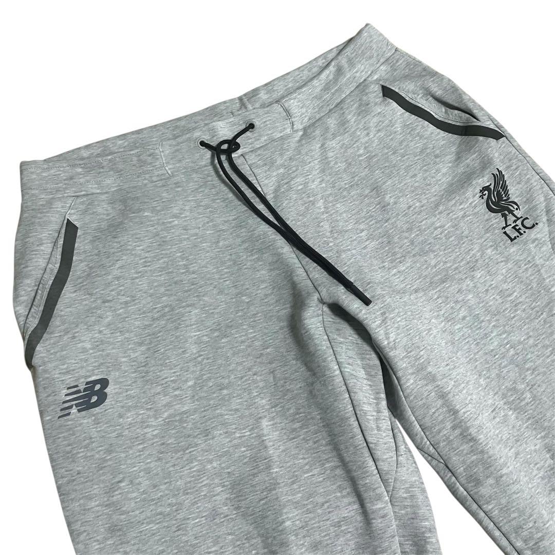 リバプール×ニューバランス Liverpool F.C. トレーニングパンツXL