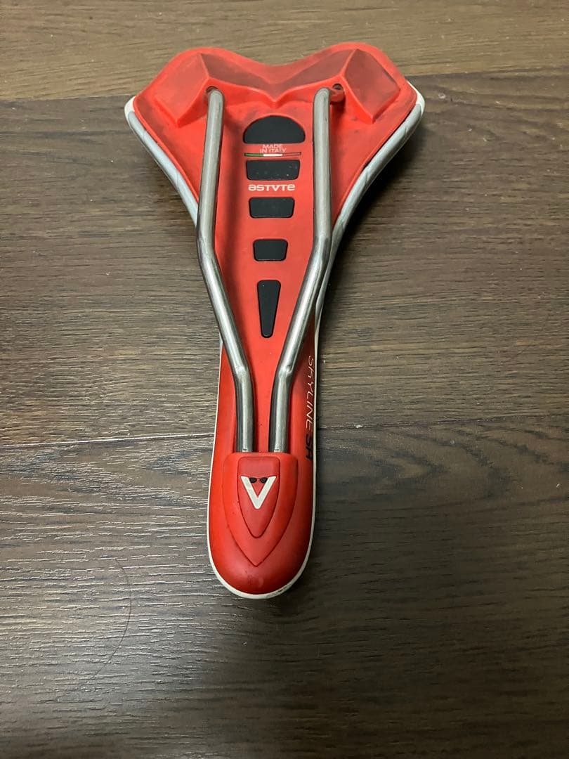 アスチュートTi Rail サドル