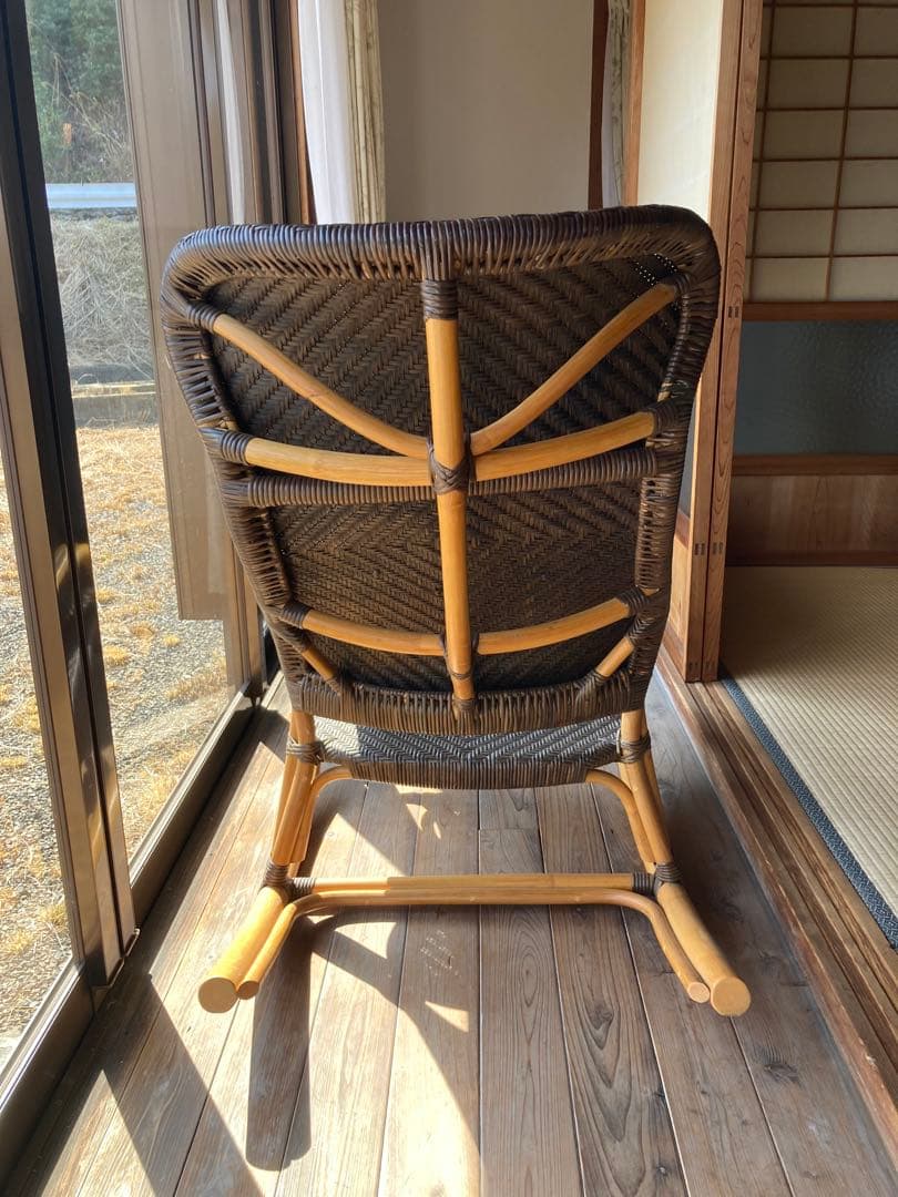 ラタン製　ロッキングチェア