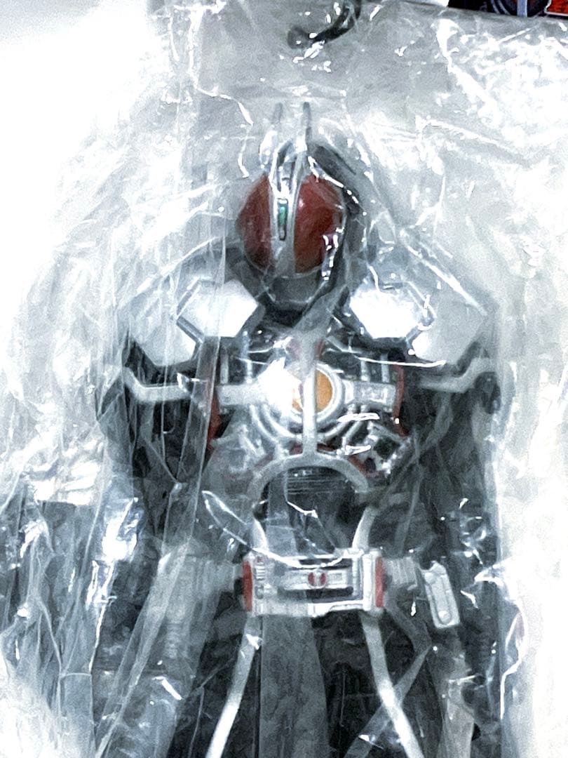 【未開封】仮面ライダーファイズ アクセルフォーム フィギュア スタンド付 ソフビ