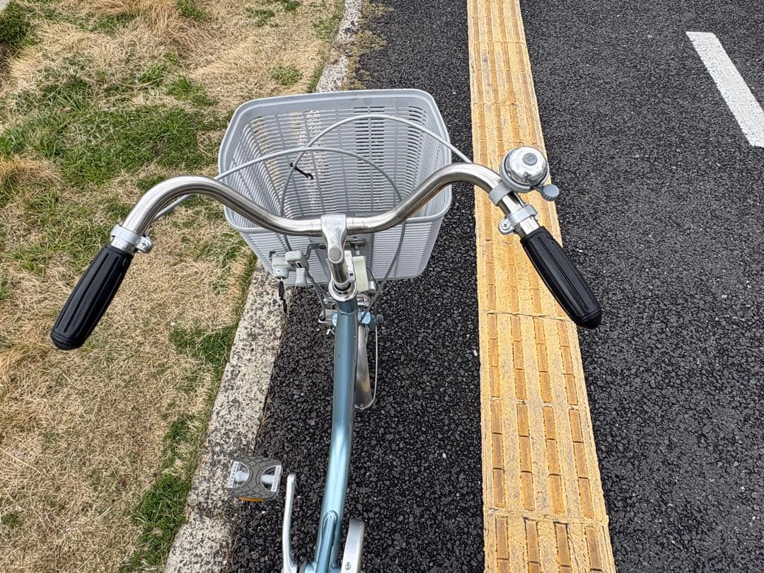 中古非電動ブリヂストン三輪車　16/18㌅　大阪