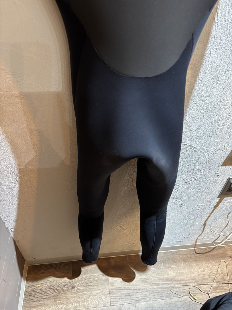 AIRTIGHT セミドライスーツ5mm、3mm