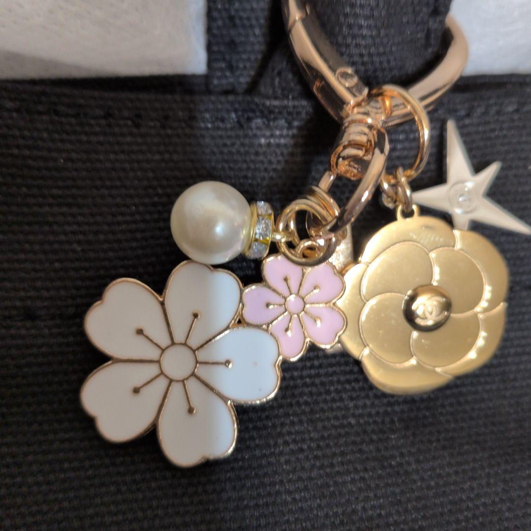 新品未使用　CHANELノベルティ　桜チャーム付きバッグ