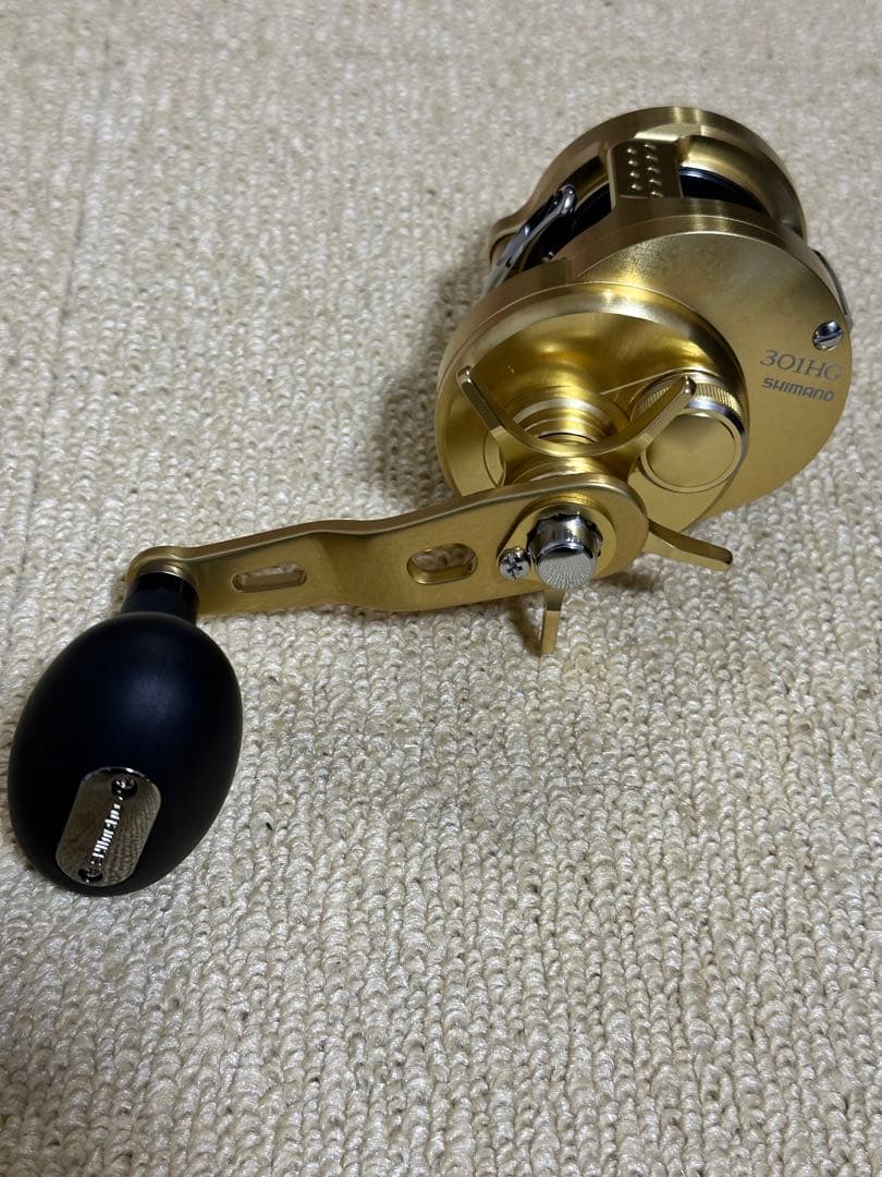 （美品）SHIMANO 15OCEA CONQUEST 301HG 左