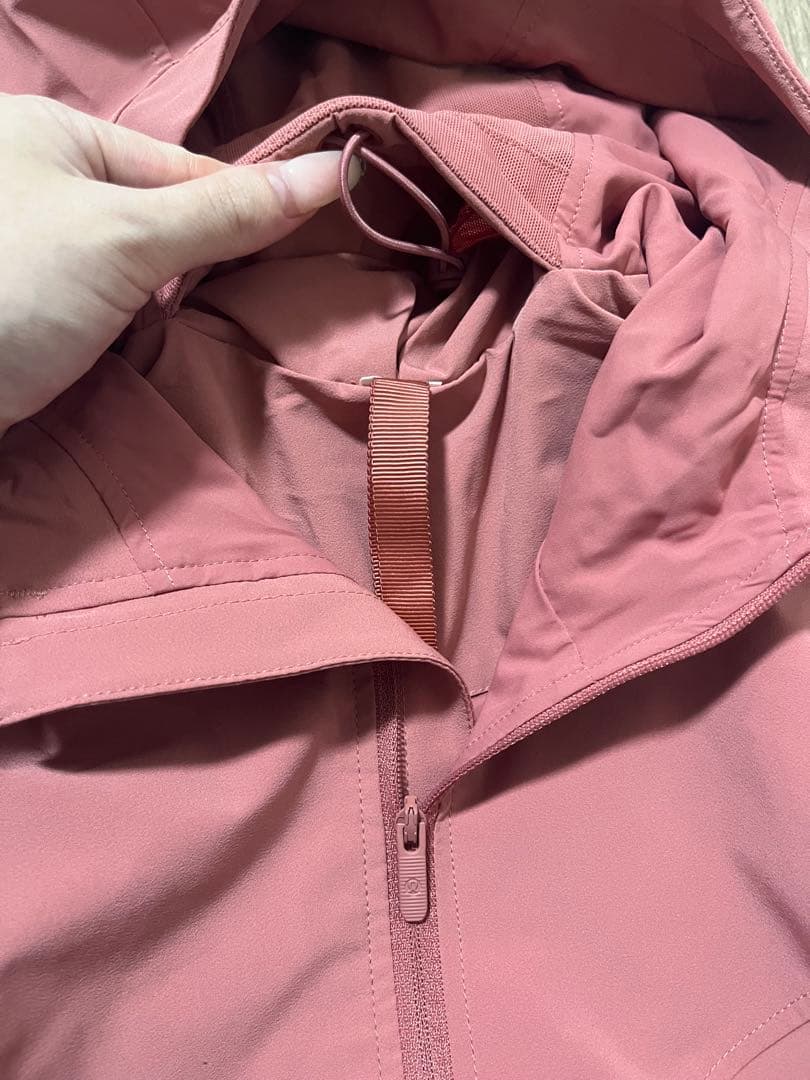 ムーミン様　lululemon ジップパーカー ピンク　ピラティス　ヨガ　撥水