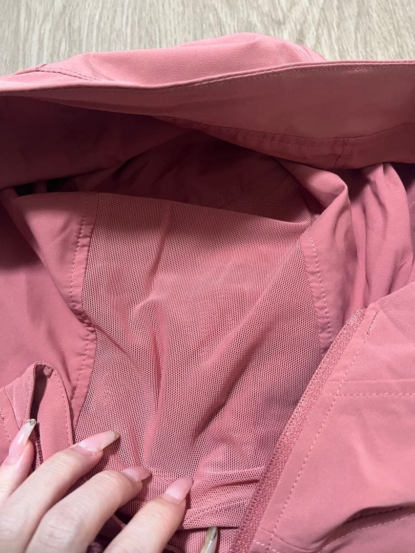 ムーミン様　lululemon ジップパーカー ピンク　ピラティス　ヨガ　撥水