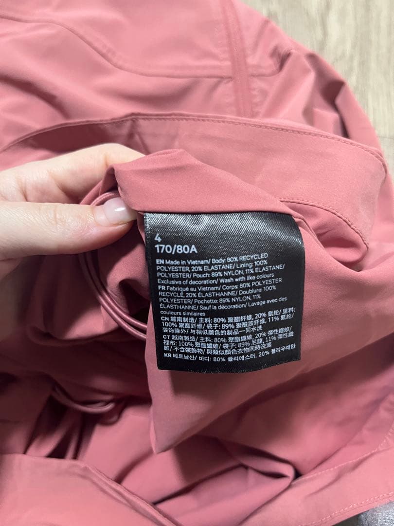 ムーミン様　lululemon ジップパーカー ピンク　ピラティス　ヨガ　撥水