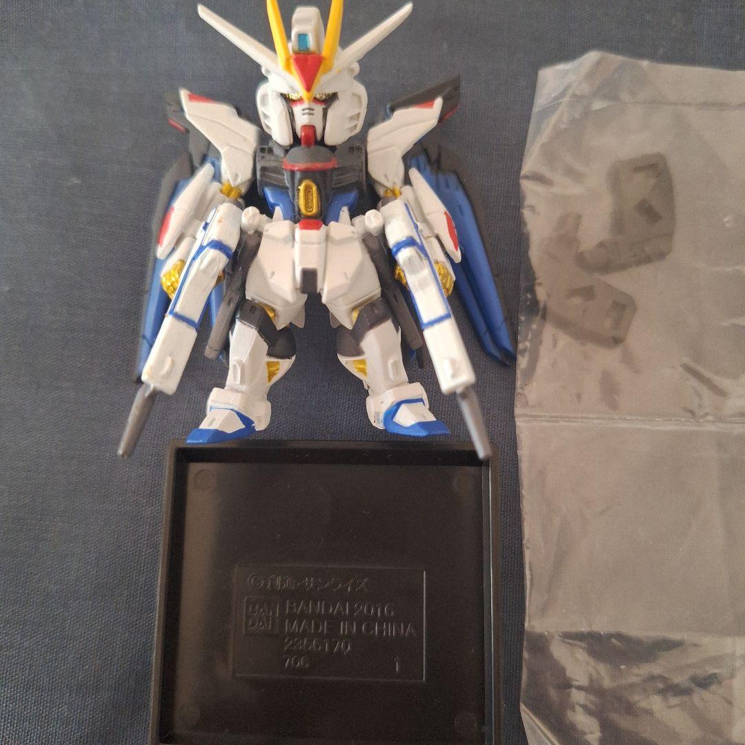 ガンダムコンバージ バルバトス ストライクフリーダム クアンタ エアリアル
