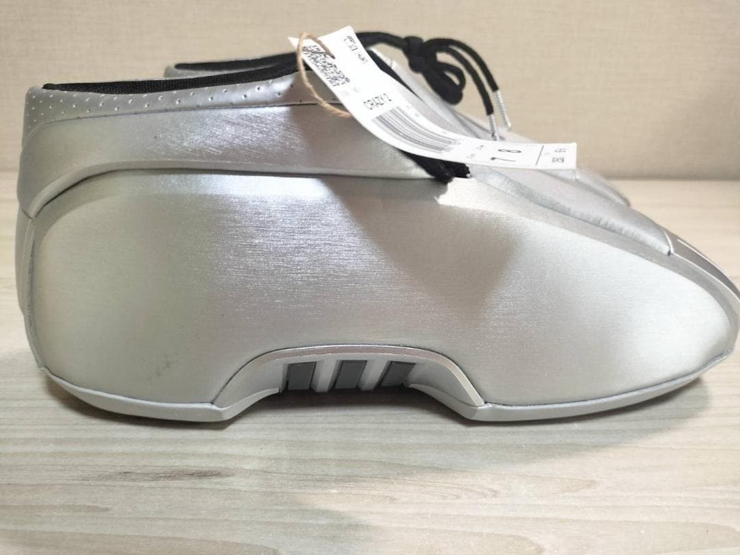 新品 アディダス　CRAZY 2 メタリック　スニーカー　２５．０cm
