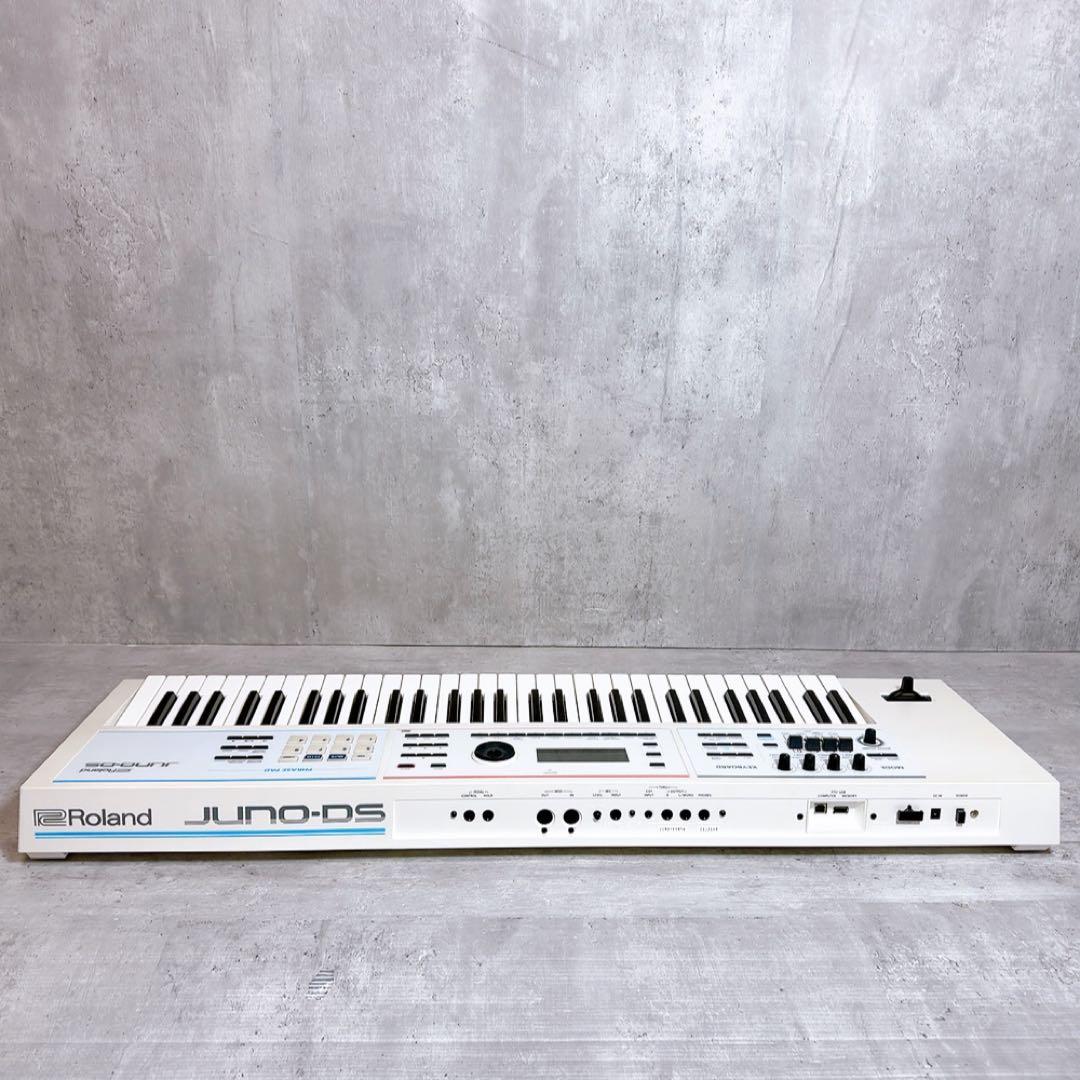 美品! Roland ローランド JUNO-DS61 ホワイト　付属品あり