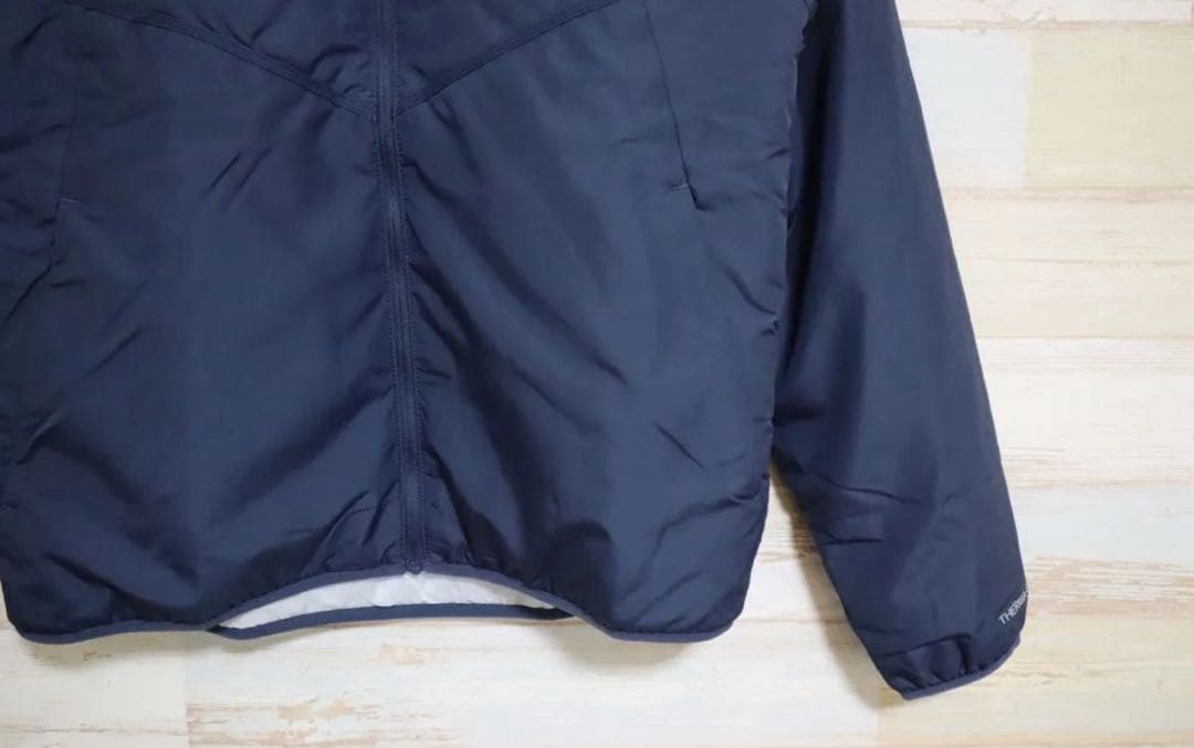 ナイキ　NIKE シンセティックフィル　エアロレイヤー ジャケット ネイビー