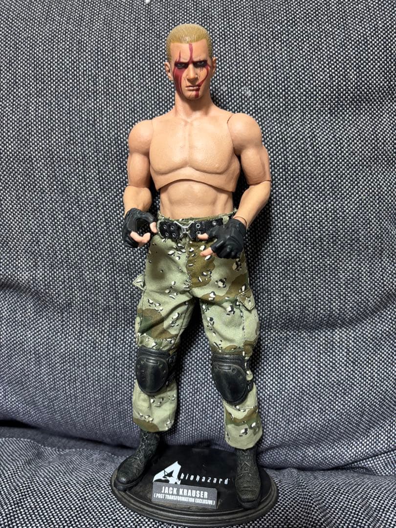 ホットトイズ　バイオハザード４　クラウザー　RE4 ダムトイズ　バイオ4