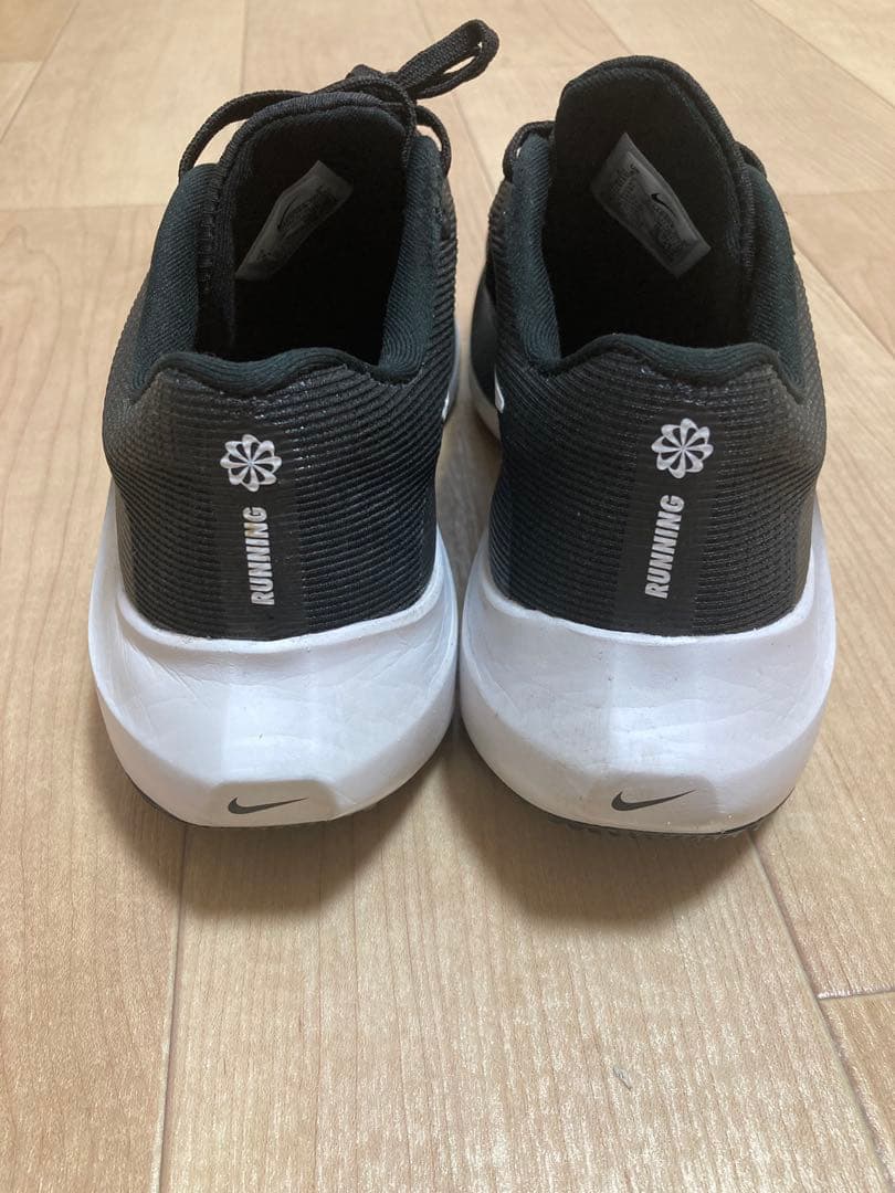 良好　Nike ナイキ　ズームフライ5 26.0