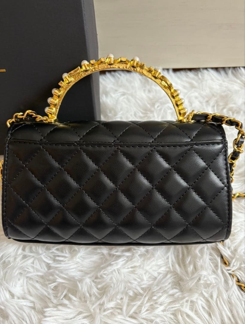 CHANELチェーンバッグノベルティ