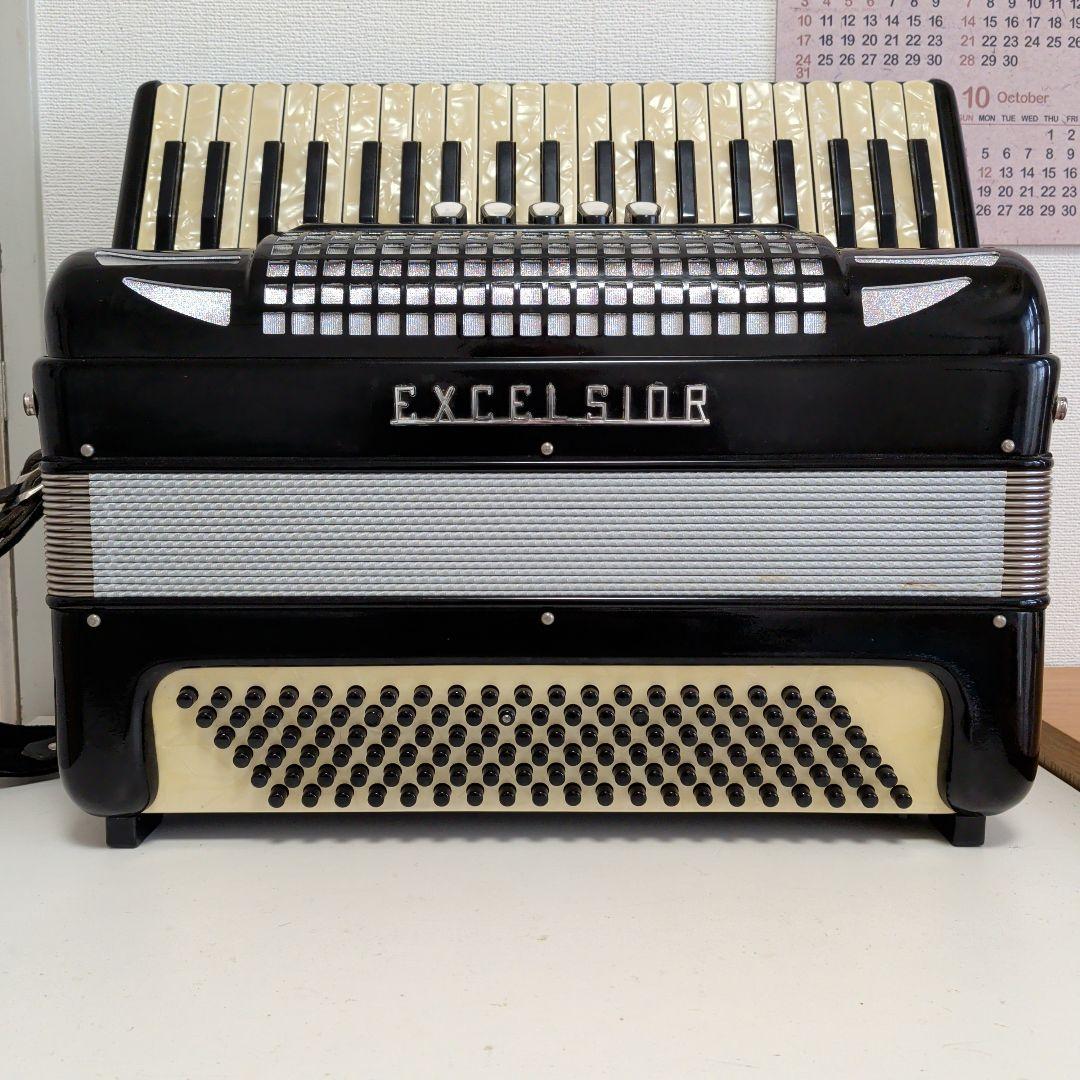大幅お値下コンパクトで抜群の音色EXCELSIOR400Sイタリアアコーディオン