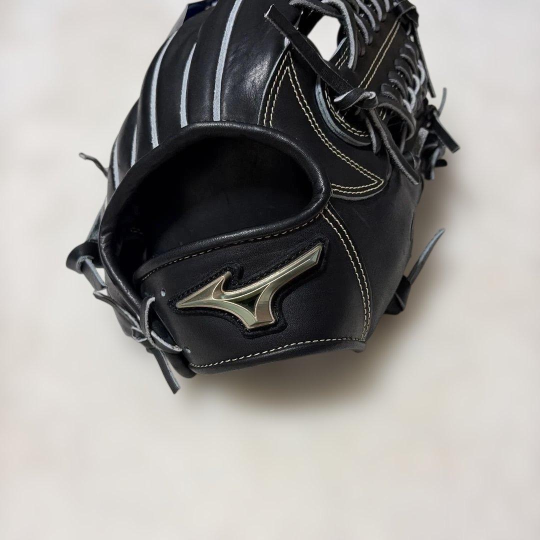 定価税込50600円！ミズノグローバルエリート　硬式　内野手用新品未使用袋付