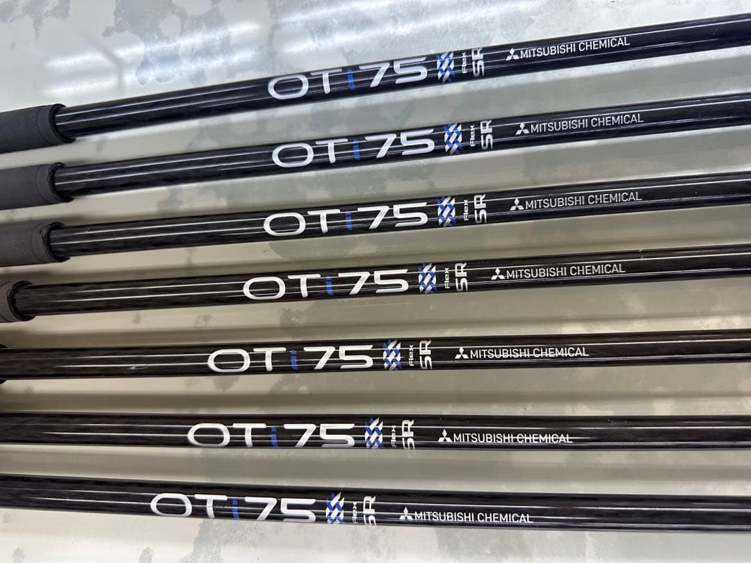 ゼクシオ13アイアンセットレフティ シャフトOT 75 SR