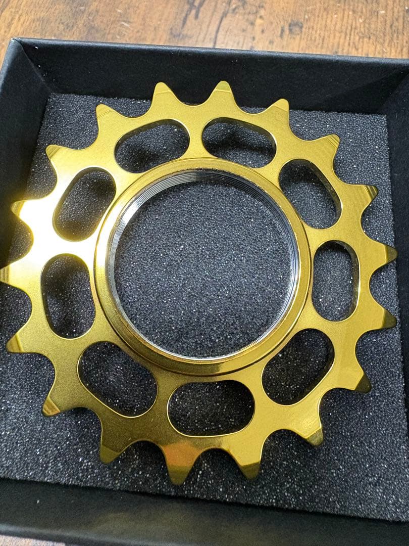 NOVACORONA TITAN COG　ノバコローナ　チタン　18t ゴールド