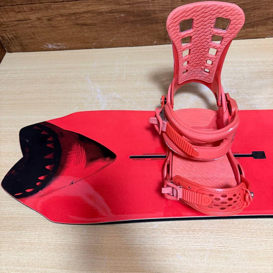 美品　BURTON UNION パウダー　フリーライド 156cm ジョーズ 鮫