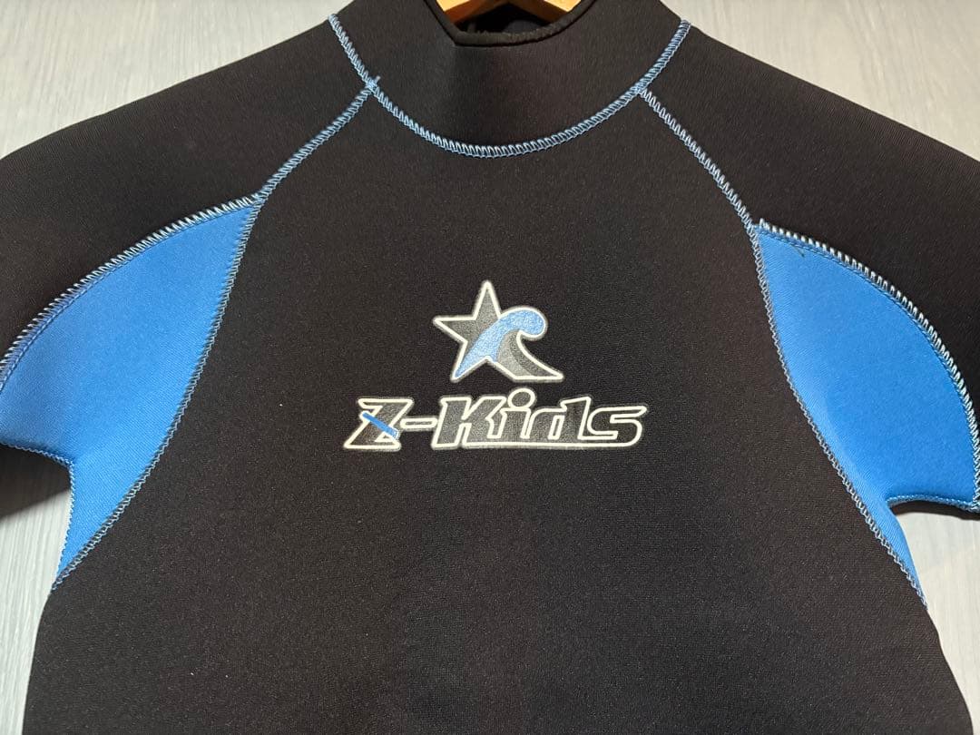 Z-Kids☆新品ウエットスーツ（10号）参考数値 身長137cm体重33.1g