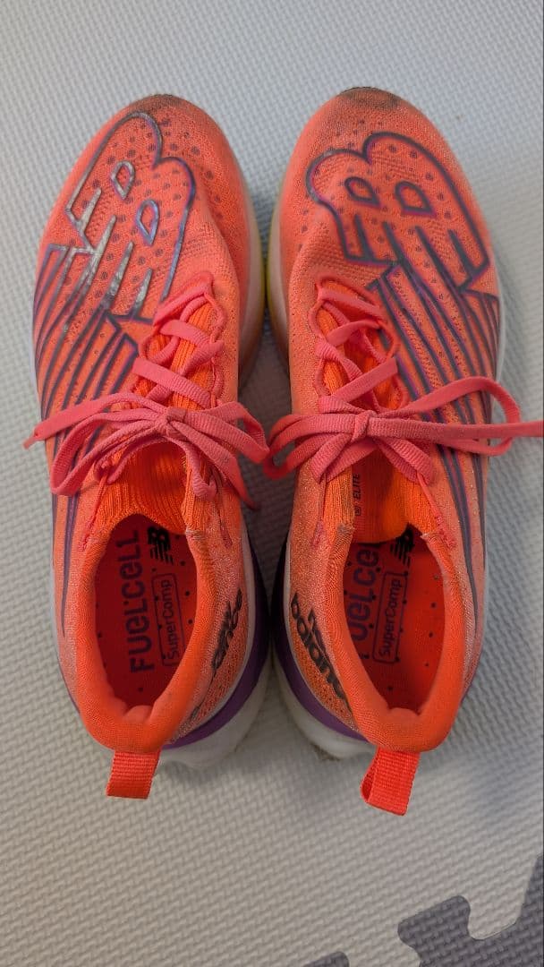 New Balance SuperComp ランニングシューズ FuelCell