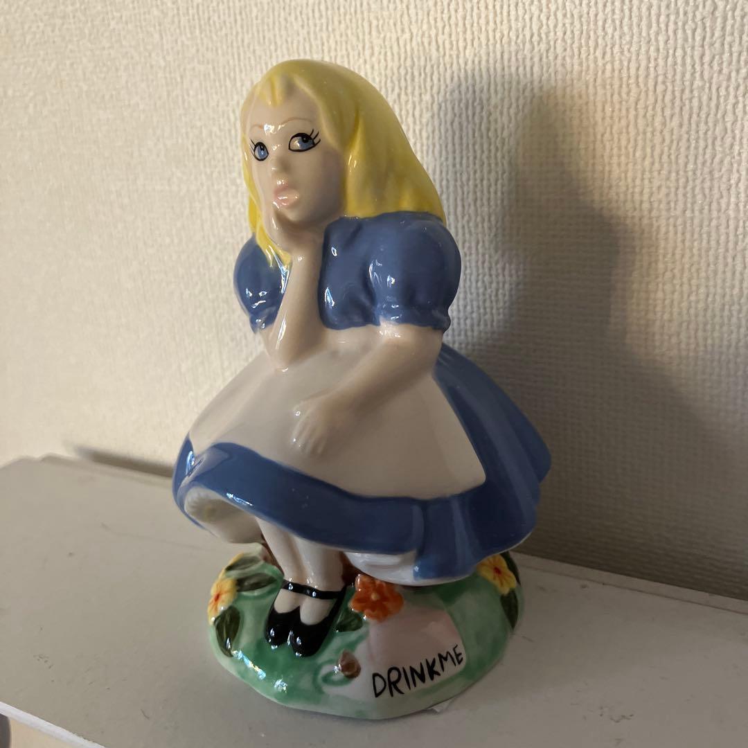 イギリス　陶器　不思議の国のアリス　フィギュリン　Cardew　Beswick