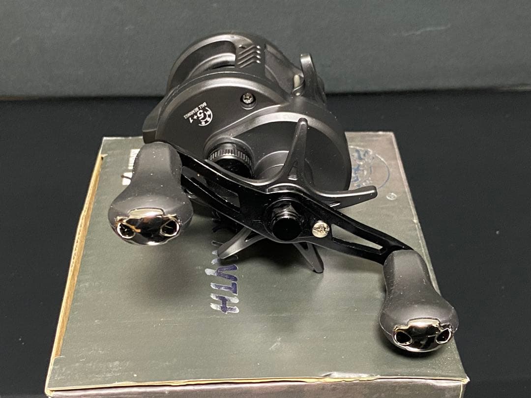 Lizard BLACK MYTH DC ベイトリール 右ハンドル 新品未使用