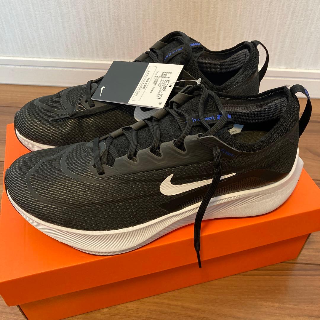 ナイキ　ZOOM FLY 4 ブラック