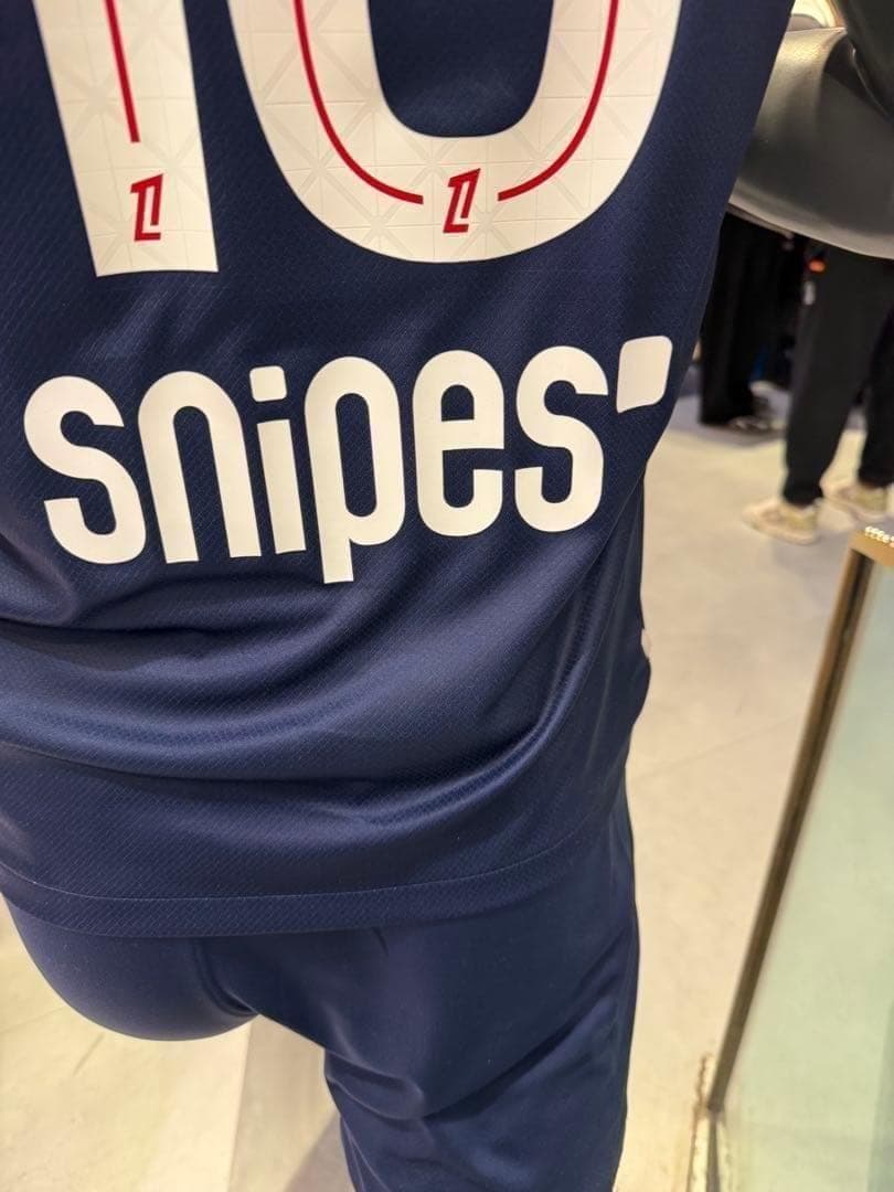 日本未対応 BEYOND 入り　PSG パリ市内公式ストア購入　デンベレ