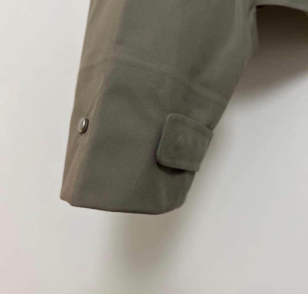 Lululemon ウィンドブレーカー カーキ　サイズ10