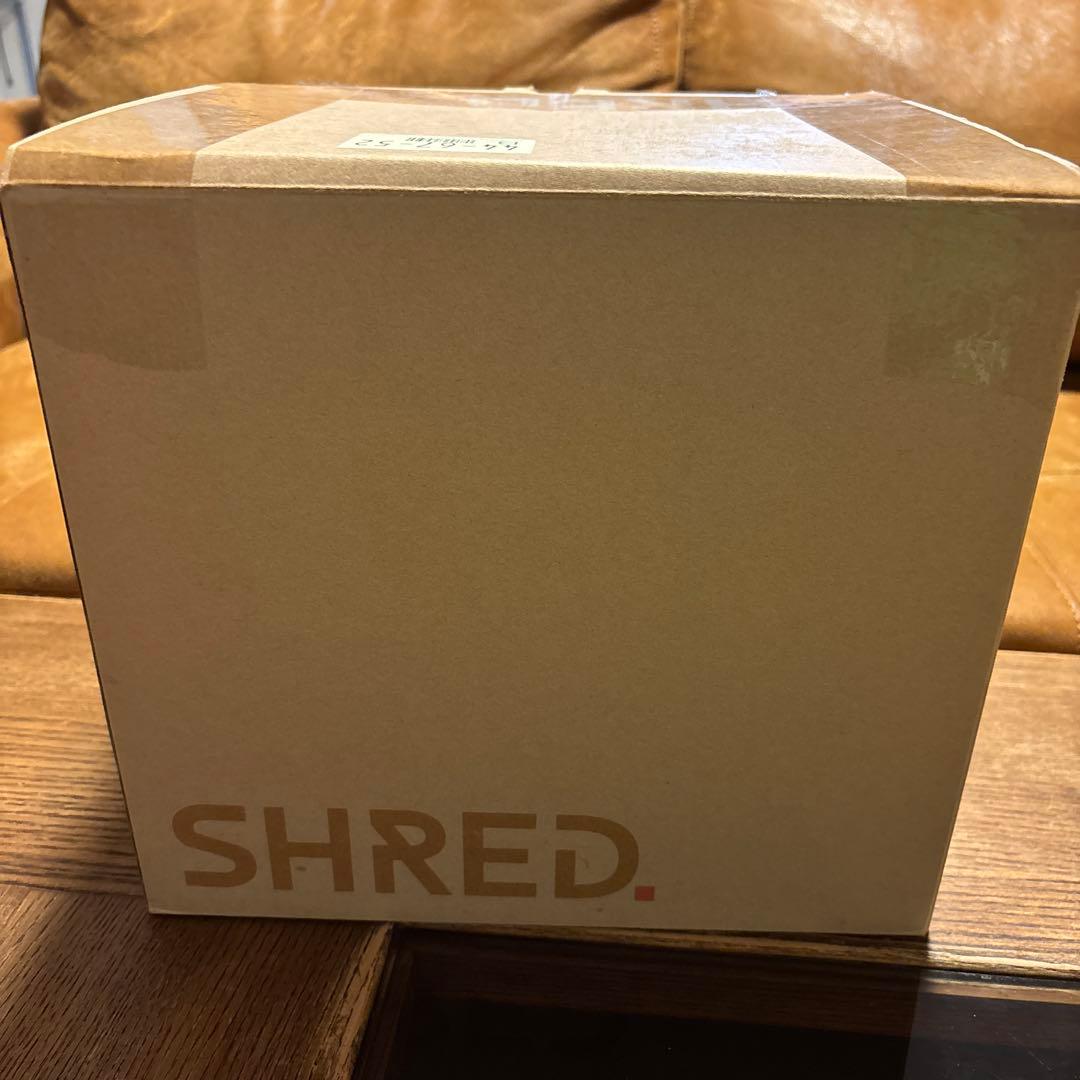 mini SHRED ヘルメット 青　新品