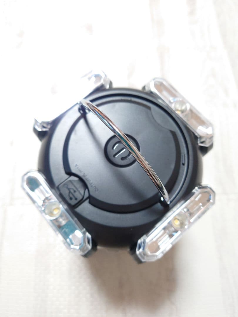 未使用　コールマン オリーブ クアッドマルチパネルランタン 単一電池24本付