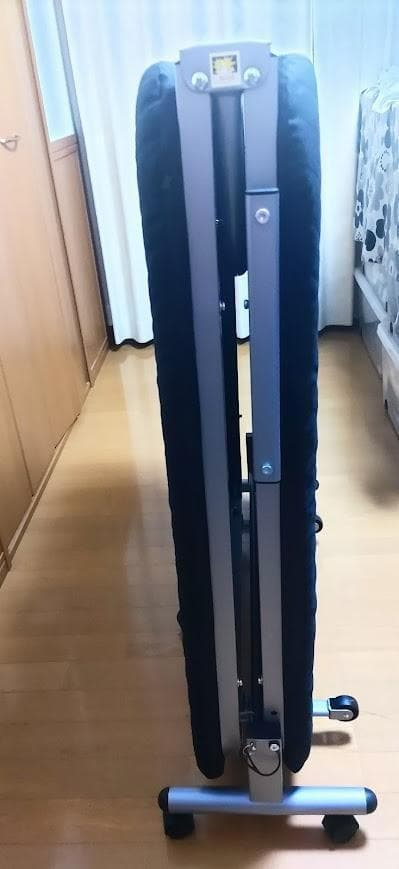 【✨春セール☆1点限り！✨】折り畳みベッド