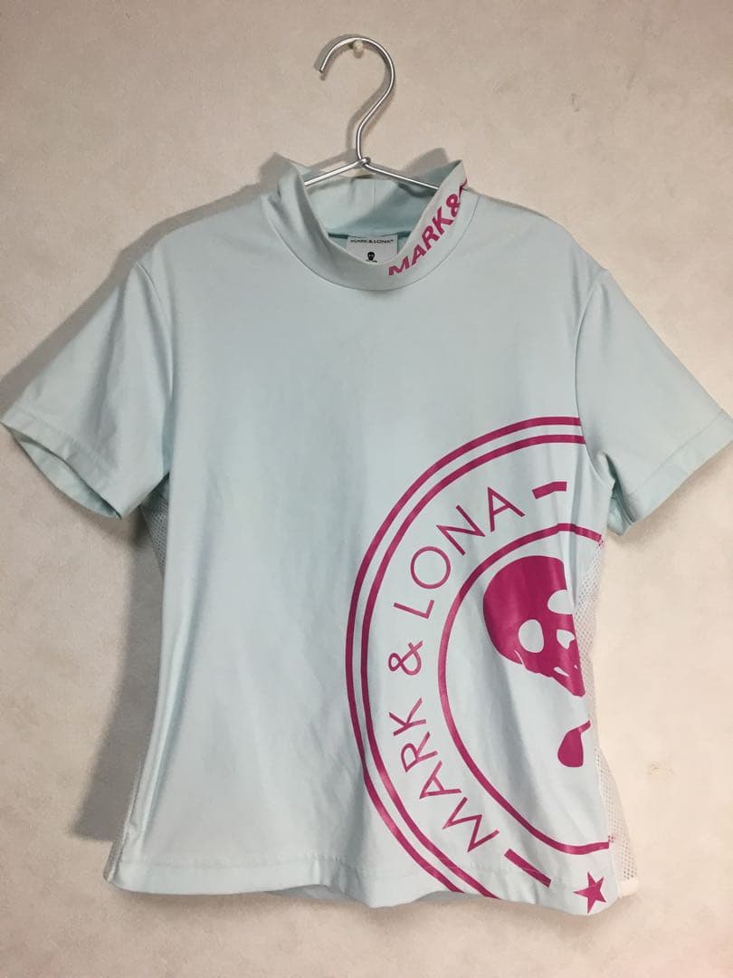 MARK & LONA マークアンドロナ Helix Mock Neck Tee