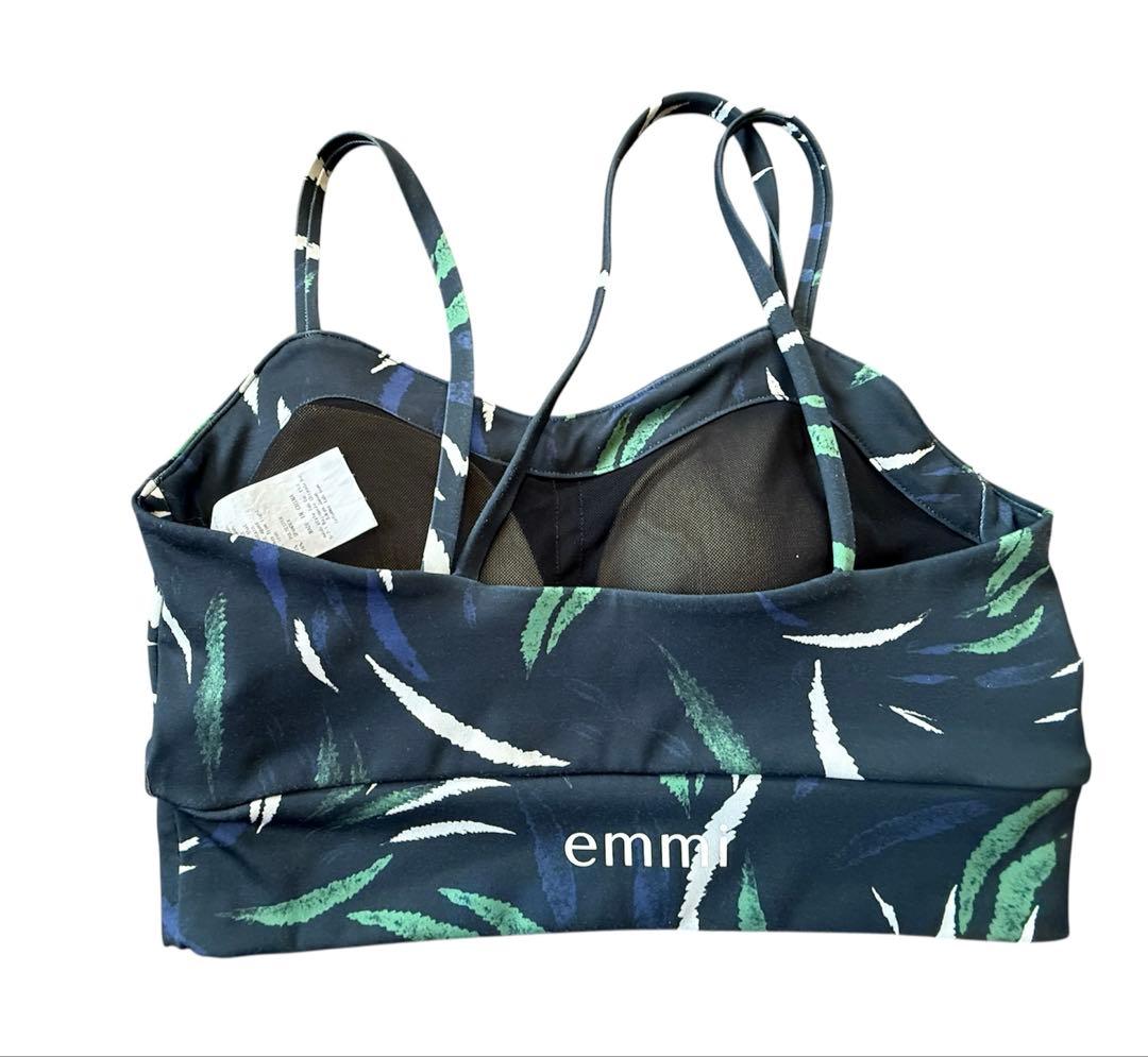 【emmi】yogalleaf柄レギンス&ブラトップ エミ　ヨガウェア　1
