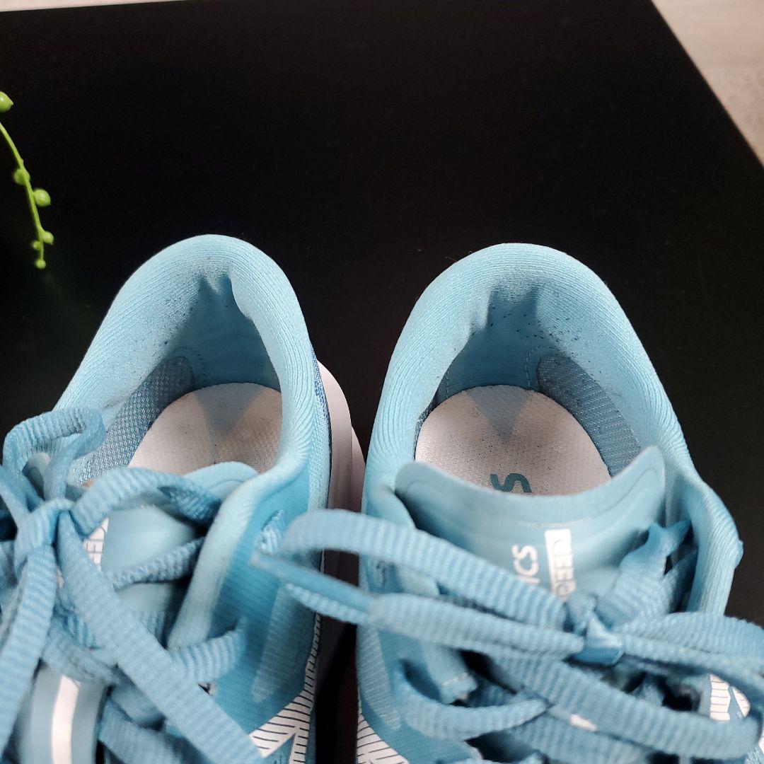 ASICS マジックスピード４