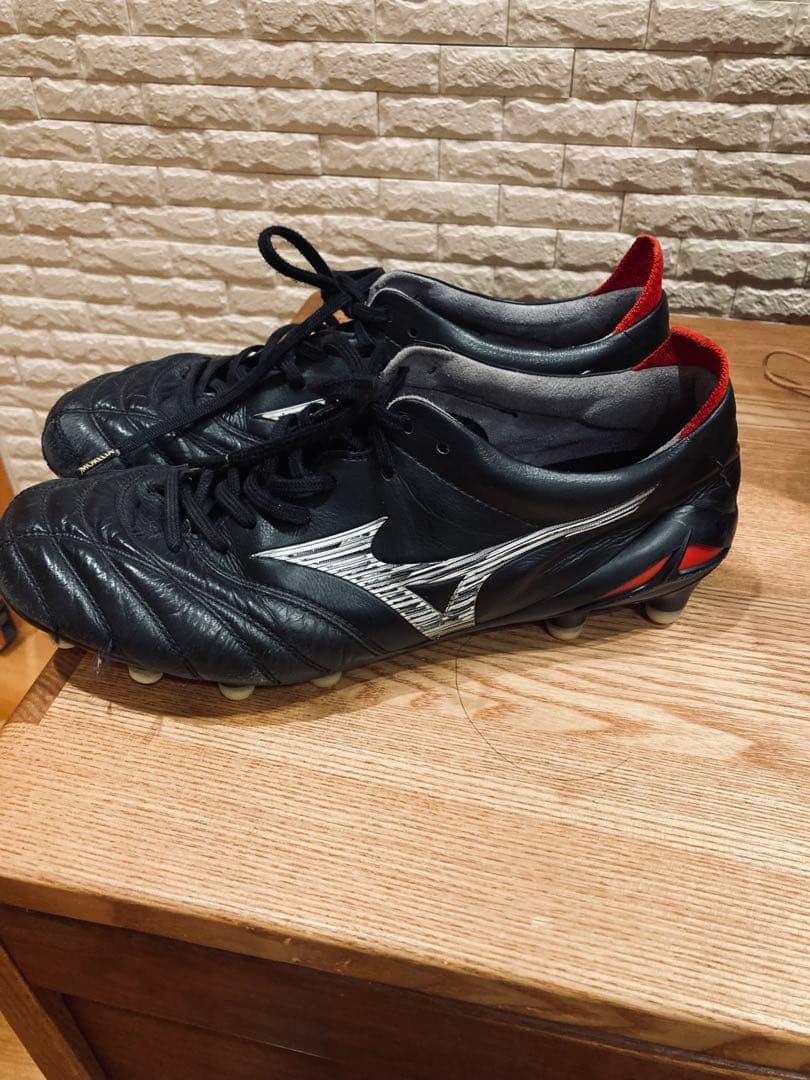 Mizuno Morelia NEO Ⅳ サッカーシューズ ブラック/レッド