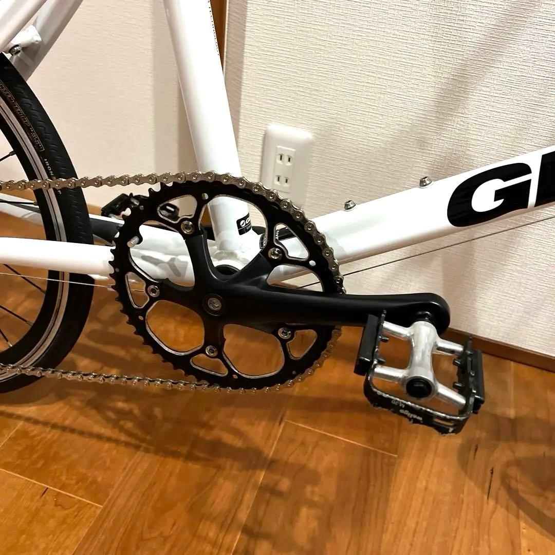 美品 GIANT Idiom 20インチ 9速 新品部品 スラム ダホン ターン