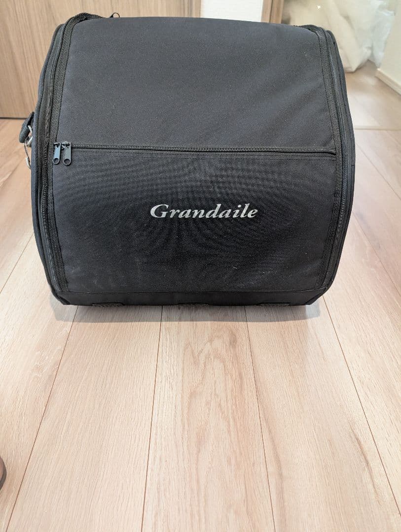 TOMBO Grandaille GT-60 アコーディオン 専用ケース付き