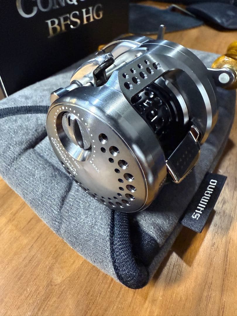 シマノカルカッタコンクエスト　17BFS HG 美品箱付き　中古