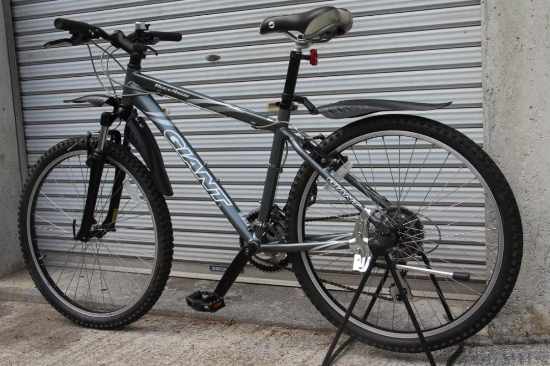 引き取り限定♪GIANT♪Rock4500♪状態良く綺麗な低走行MTB♪