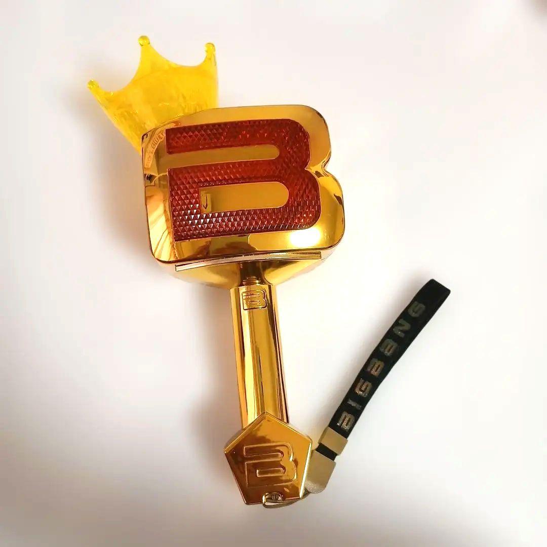 BIGBANG　10周年　ペンライト　ファーチャーム　セット　おまけ付き