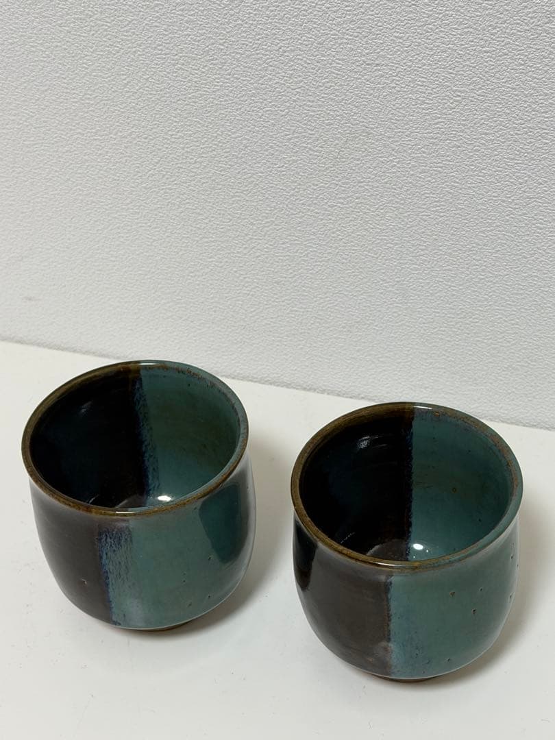 牛ノ戸焼　湯呑み　染め分け　2つセット　丸型　お茶　カップ　中井窯　鳥取