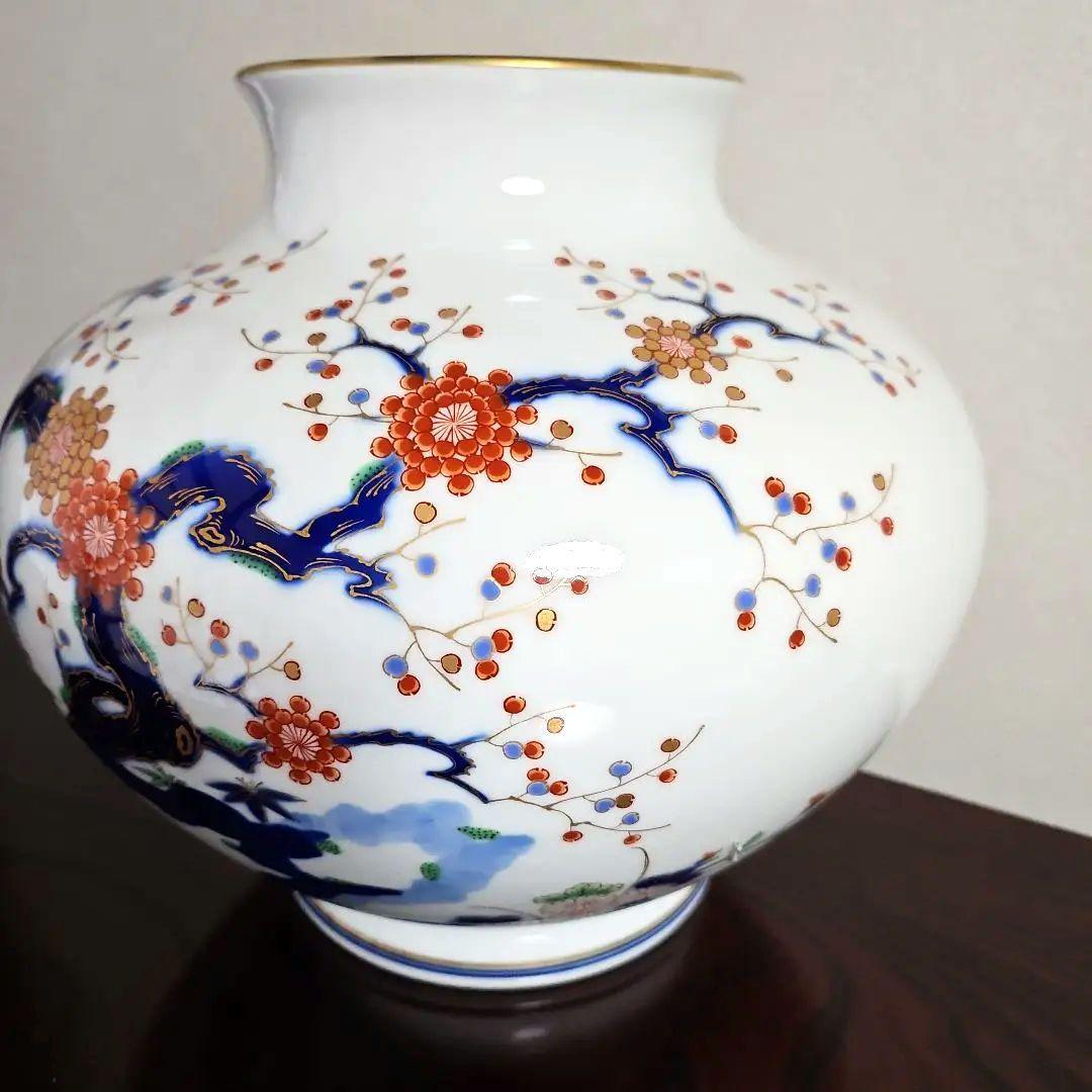 ⑨A華やぐ梅　深川製磁　花瓶