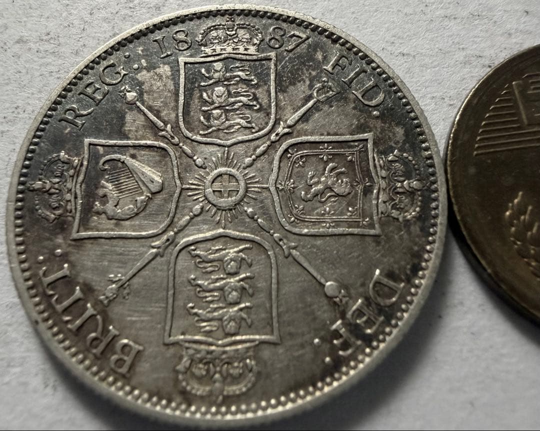 イ*レ様 1887年英国ジュベリーヘッドヴィクトリア女王 フローリン銀貨　トーン
