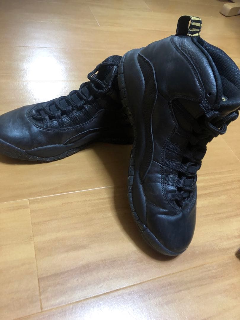 Air Jordan 10 NYC ブラックシューズ