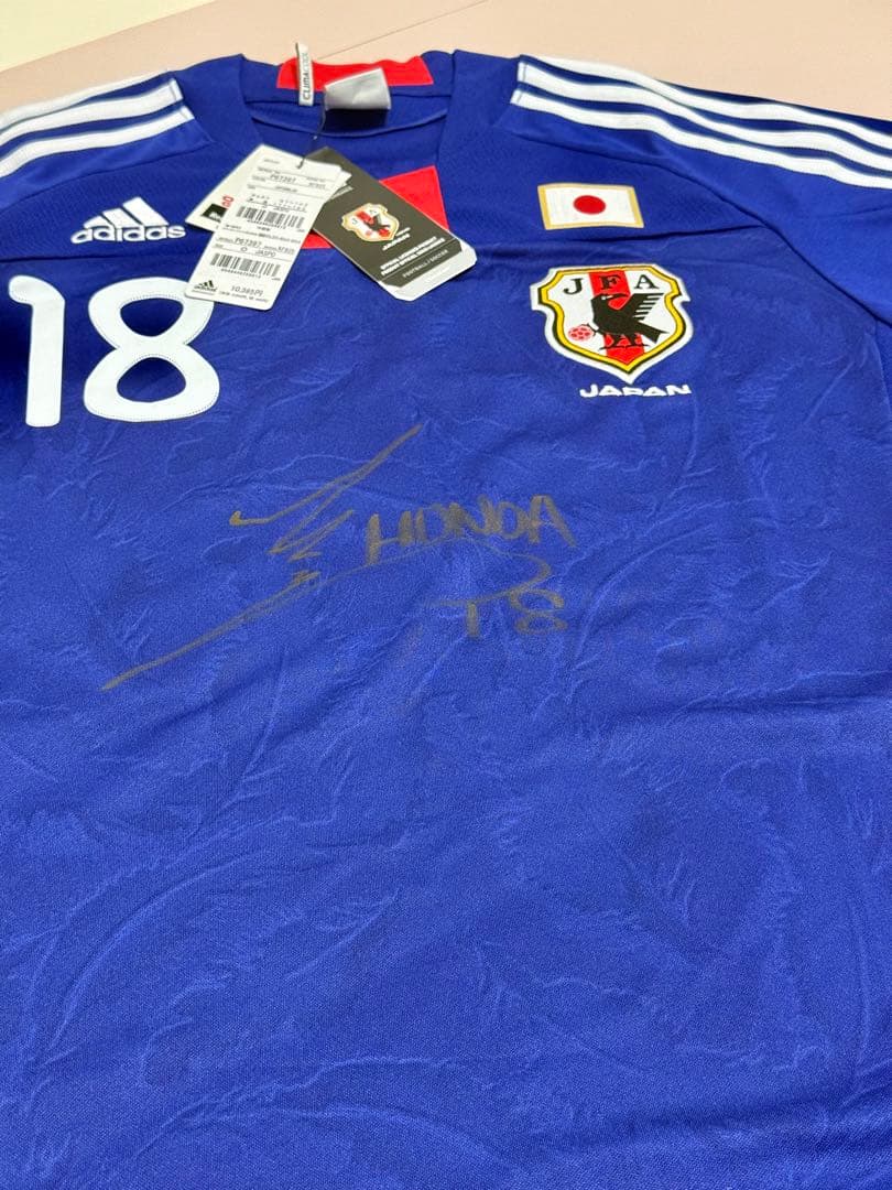 サイン入り新品未使用品＊アディダス 日本代表 サッカーシャツ HONDA 18